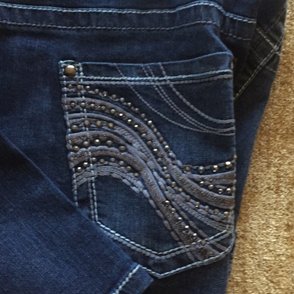 Lane Bryant genius fit jeans - Picture 2 of 4